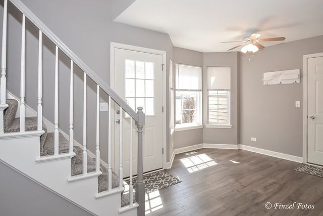 805 Village Cir - Photo 3 of 18