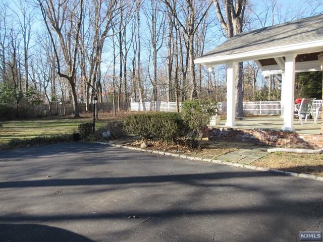 243 Old Chester Rd - Photo 3 of 20