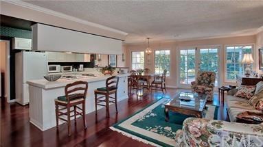 1212 Devon Ln - Photo 3 of 12