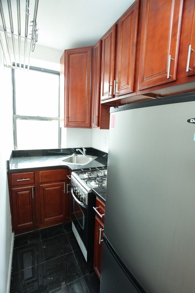 86 East 4th Street - Photo 3 of 30