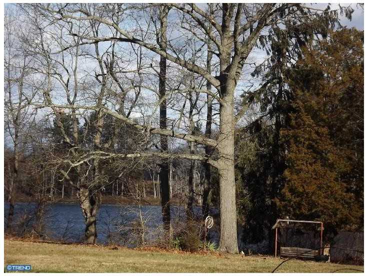 93 E Canal St - Photo 3 of 9