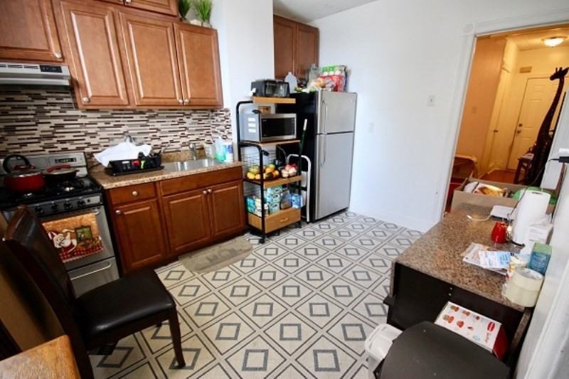 1001 Columbia Ave - Photo 3 of 9