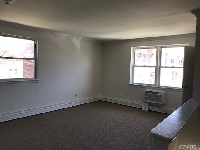 58 Flower Rd - Photo 2 of 7