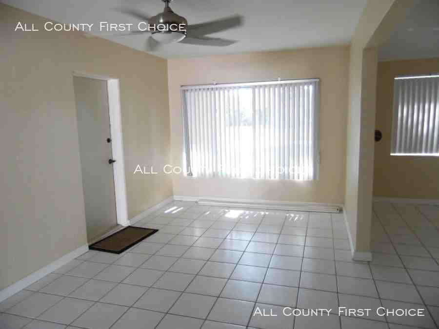 5052 58th Way N - Photo 3 of 11