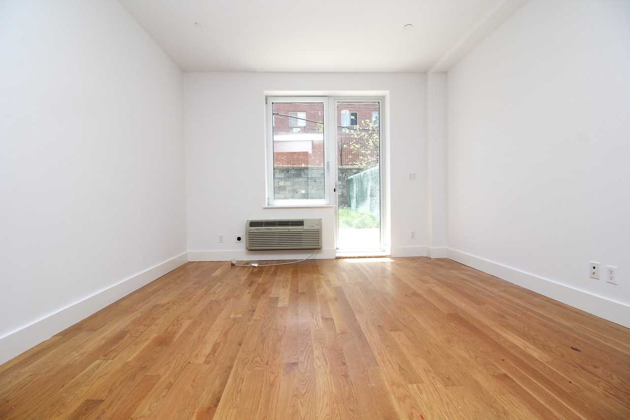 114 Seigel St #1B