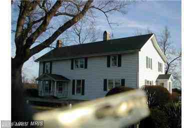 5593 Broad Neck Rd - Photo 2 of 10