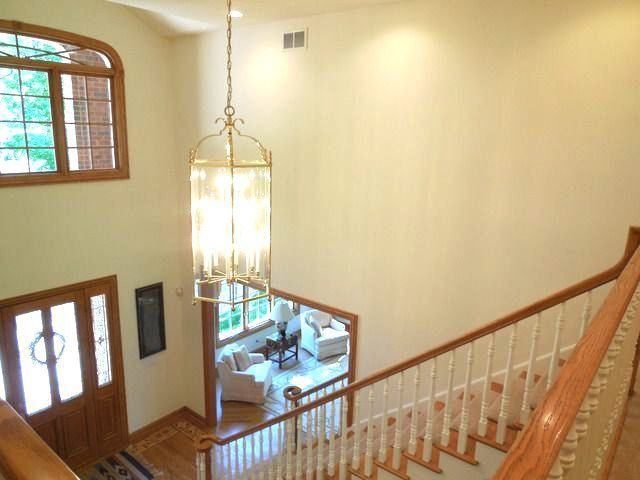 479 Adams Ave - Photo 3 of 17