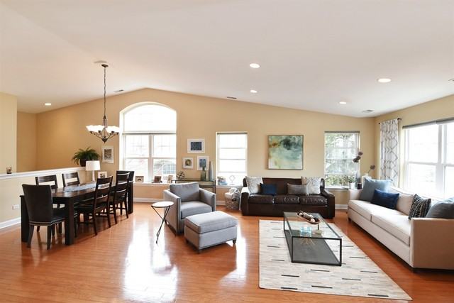 510 S Commons Ct - Photo 2 of 11