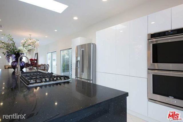 303 Doheny Drive - Photo 2 of 20