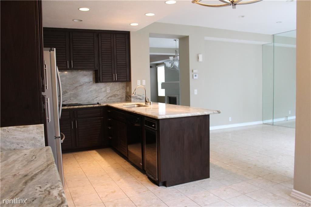 91 Pelican Ct - Photo 3 of 20