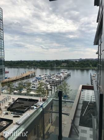 1100 Maine Ave SW - Photo 3 of 11