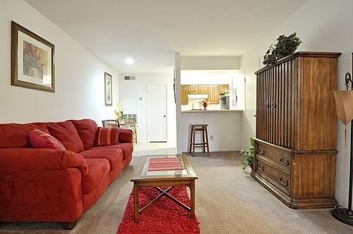 5801 Hollister - Photo 3 of 28