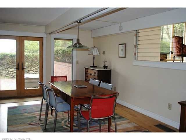 198 Westledge Rd - Photo 3 of 15