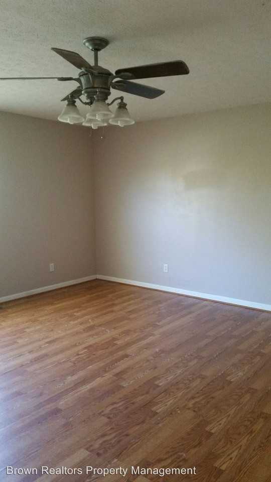 9844 Oak Grove School Rd - Photo 3 of 13