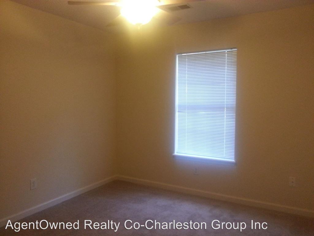 37 Wolk Dr - Photo 3 of 18