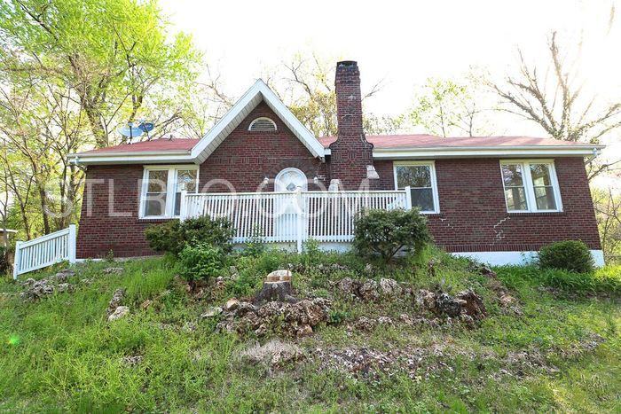 9916 Valley Dr - Photo 2 of 21