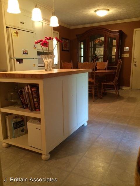 115 Azalea St - Photo 3 of 18