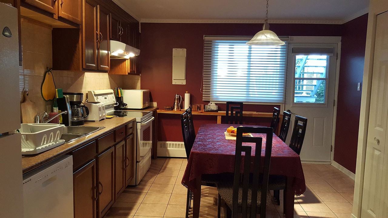 1955 Rue Villeneuve - Photo 3 of 10