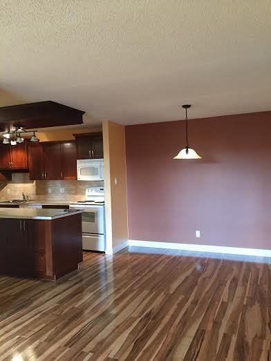 102 1022 Hampton Circle - Photo 2 of 13