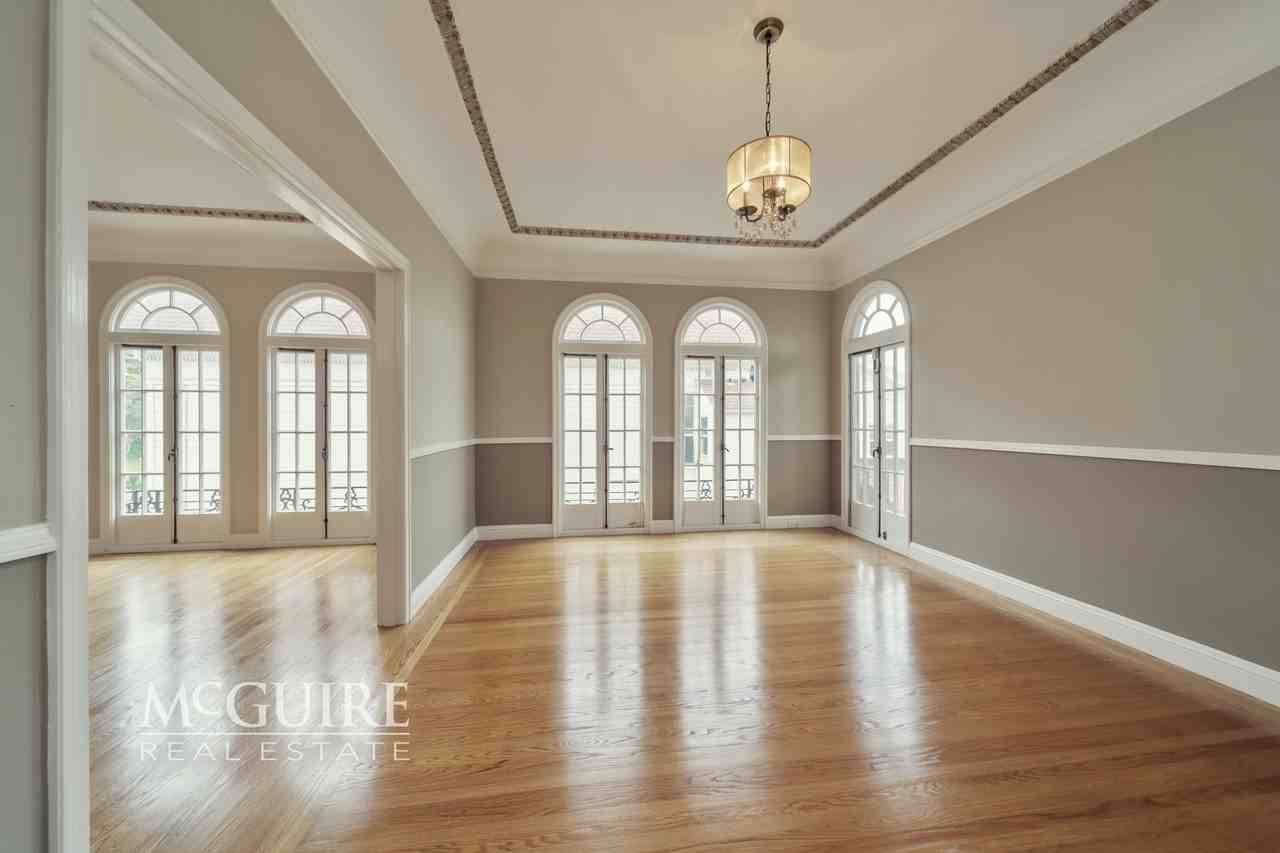 780 Bay St - Photo 2 of 21