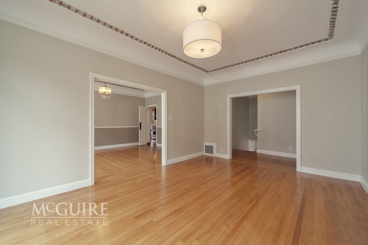 780 Bay St - Photo 3 of 21