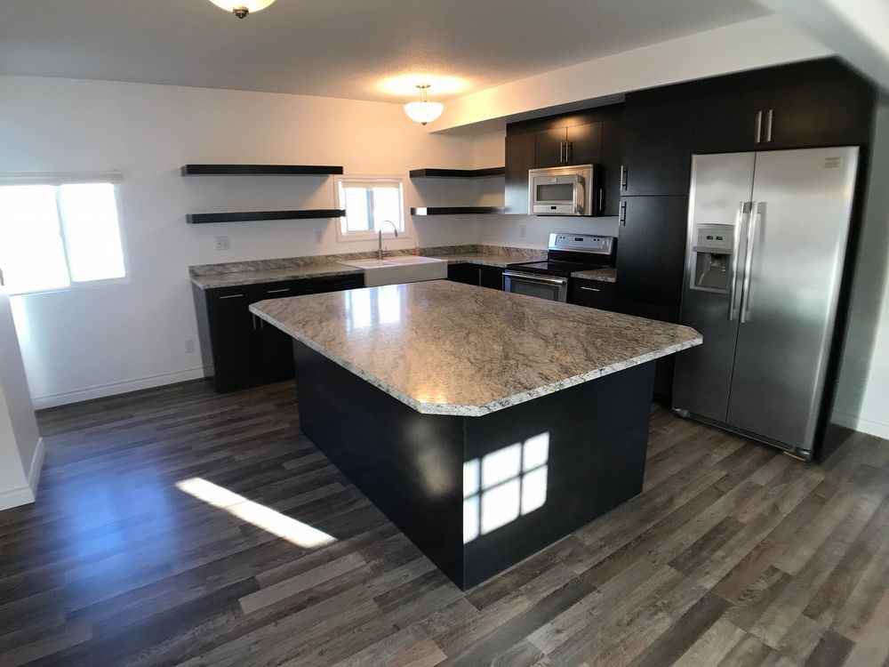 309 Grey Crescent - Photo 2 of 19