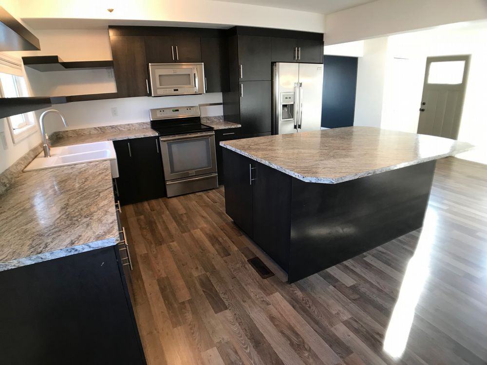 309 Grey Crescent - Photo 3 of 19