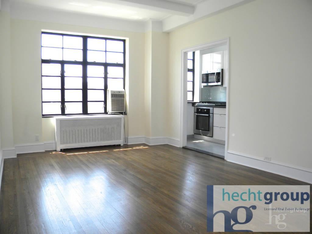 West 4th St & Grove St #7D