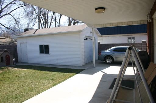 826 N Main St - Photo 2 of 15