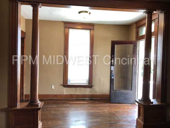 935 Walnut St - Photo 3 of 16