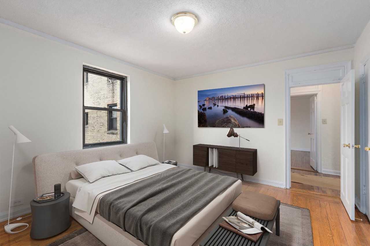 2728 Henry Hudson Parkway East #52A