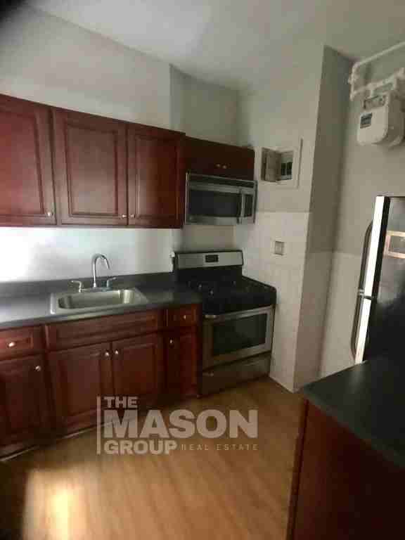 587 Riverside Dr #1A