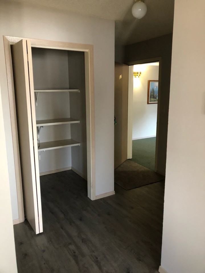 Grove Villa Apartments 211 Church Road, Spruce Grove, AB T7X 3J8 Zumper