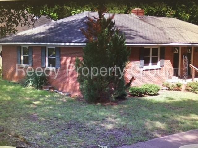 470 Virginia St - Photo 2 of 7