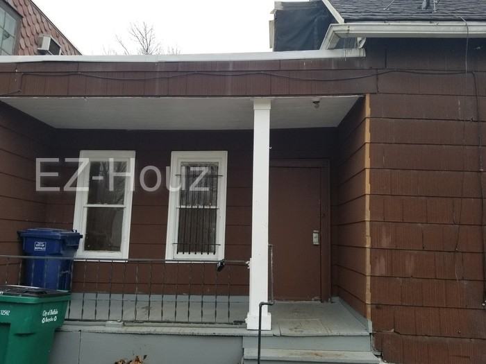 541 Sherman St - Photo 3 of 22