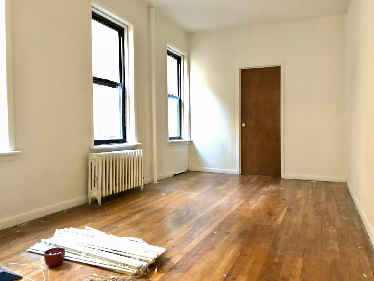 E 49th St & 2nd Ave #5E