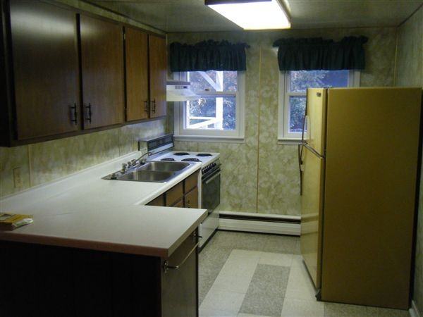 650 Archie Pl - Photo 3 of 8