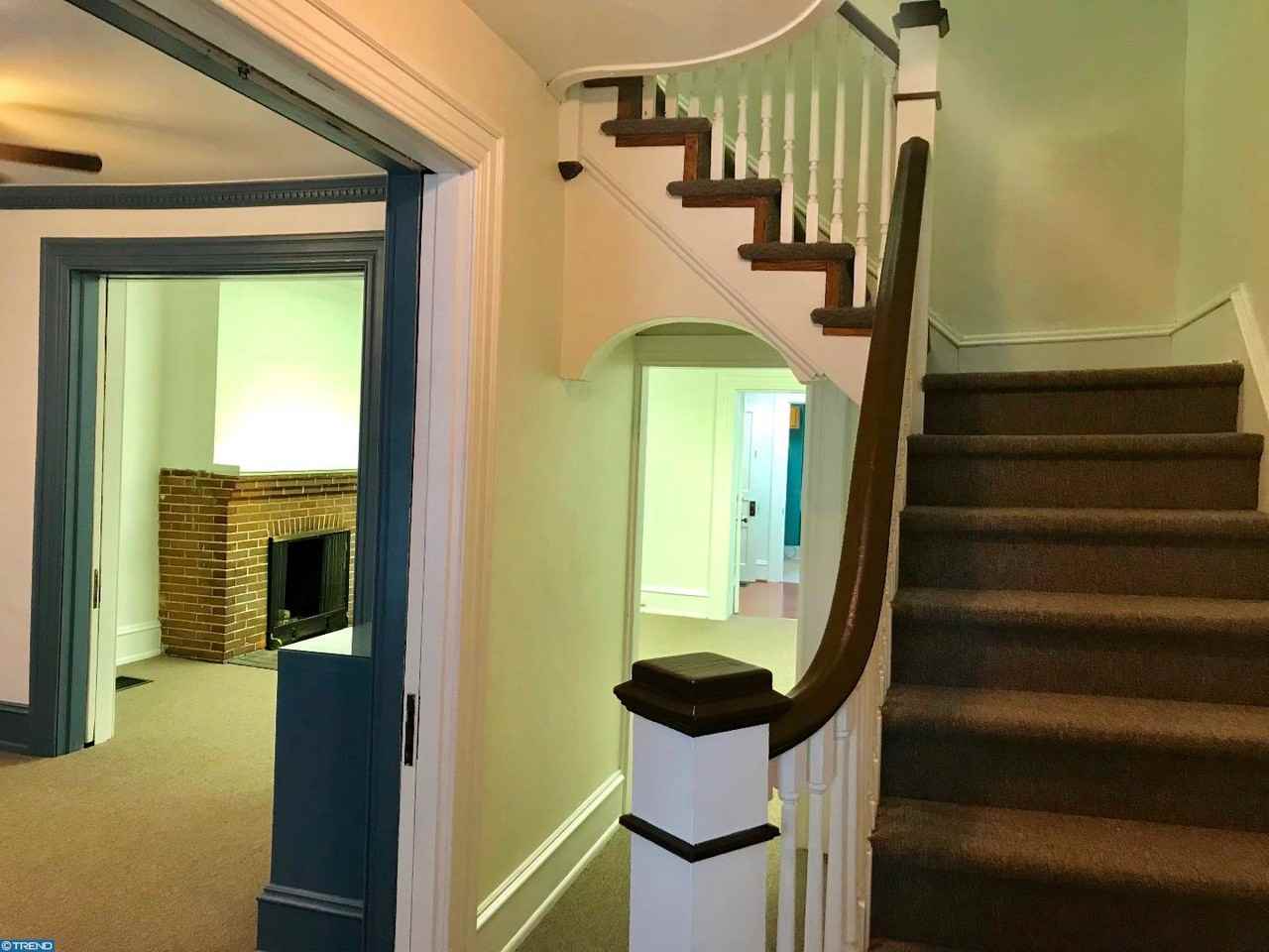 223 S State St - Photo 3 of 19