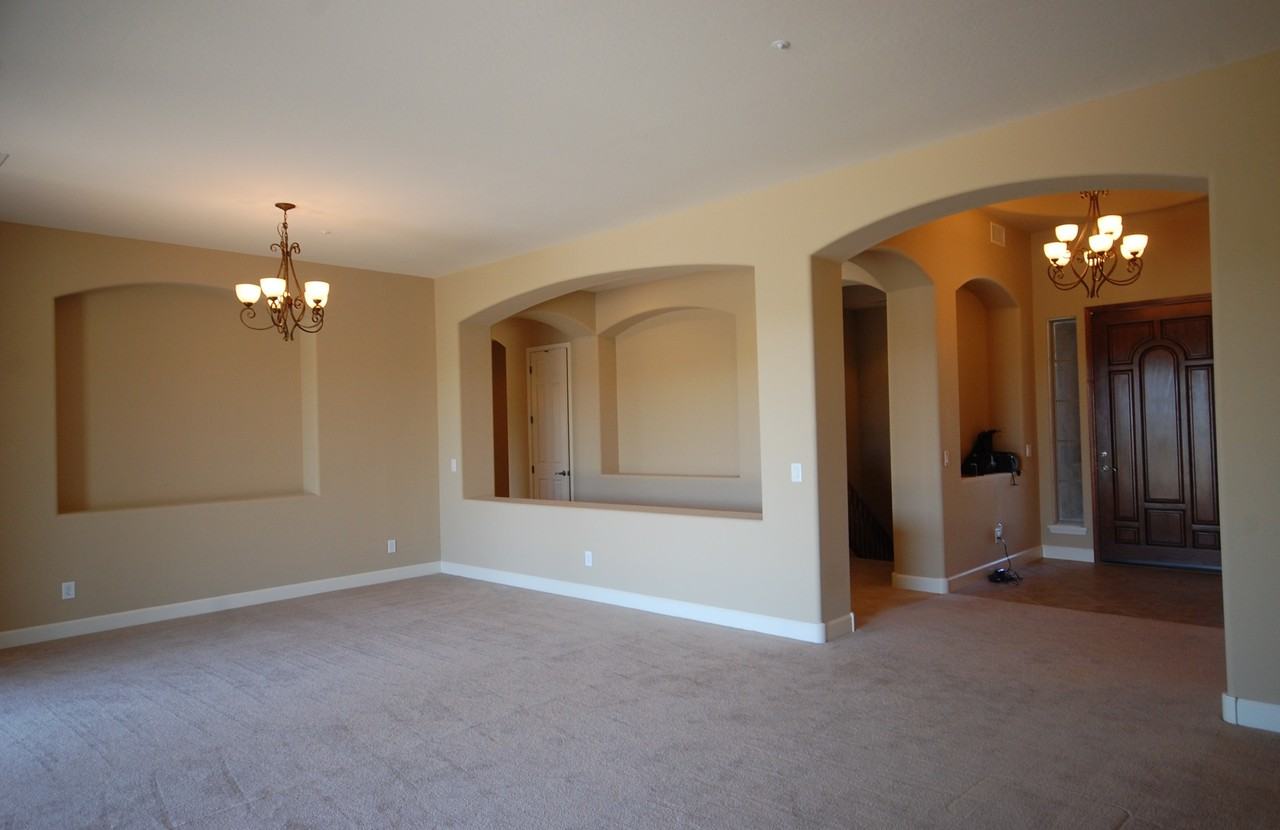 32005 N 16th Ave - Photo 3 of 15