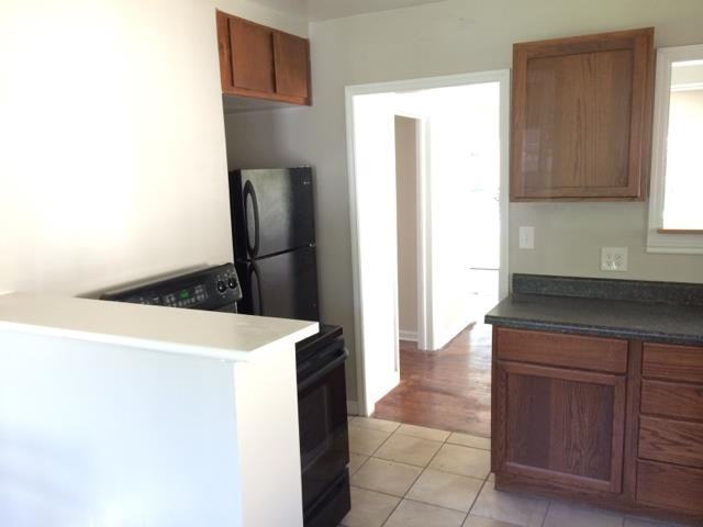 4050 Myra St - Photo 2 of 15