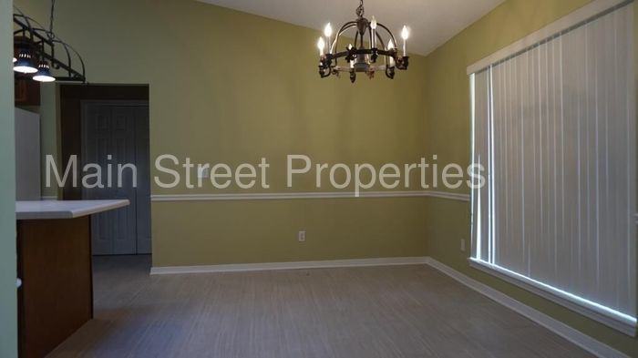 1909 Southwind Cir - Photo 2 of 9
