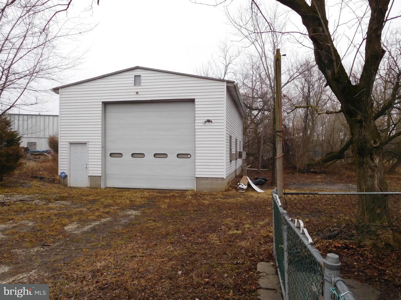 5906 Allender Rd - Photo 2 of 18