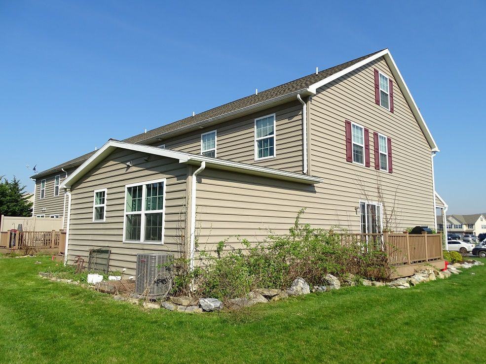 418 Mount Olive Ln - Photo 2 of 3