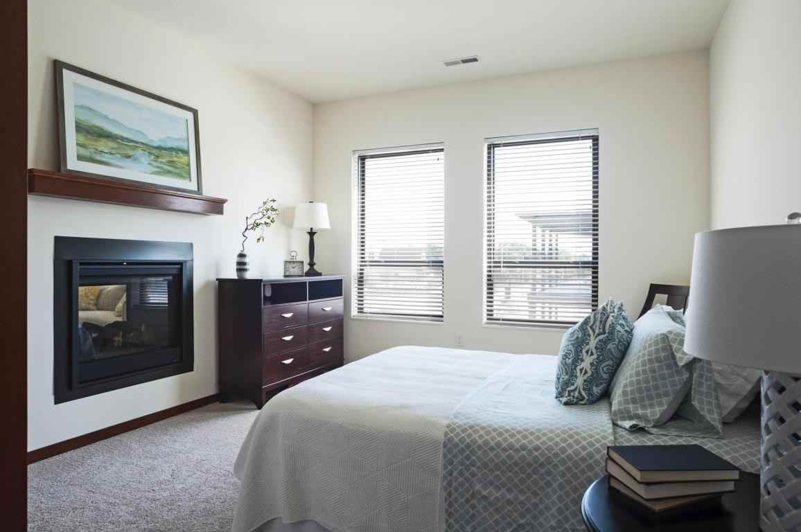 11255 N Cedarburg Rd #e401 - Photo 3 of 12