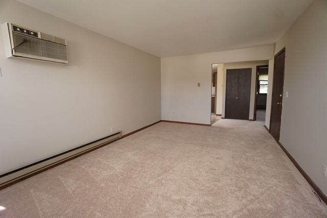 1130 Ohio Ct - Photo 2 of 8