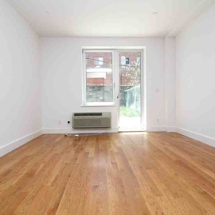 114 Seigel Street #1b
