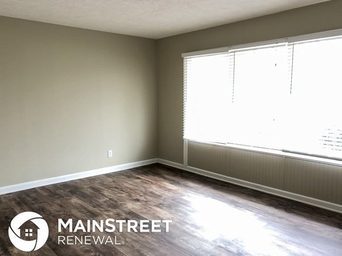 9905 Ponder Ln - Photo 3 of 13