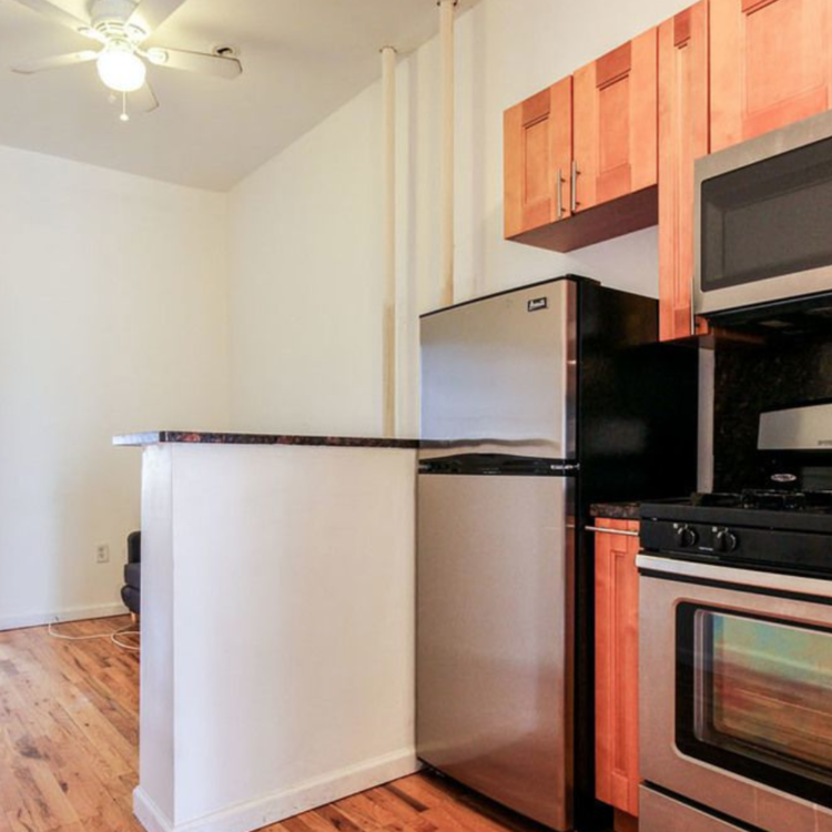 256 Stagg Street #2l