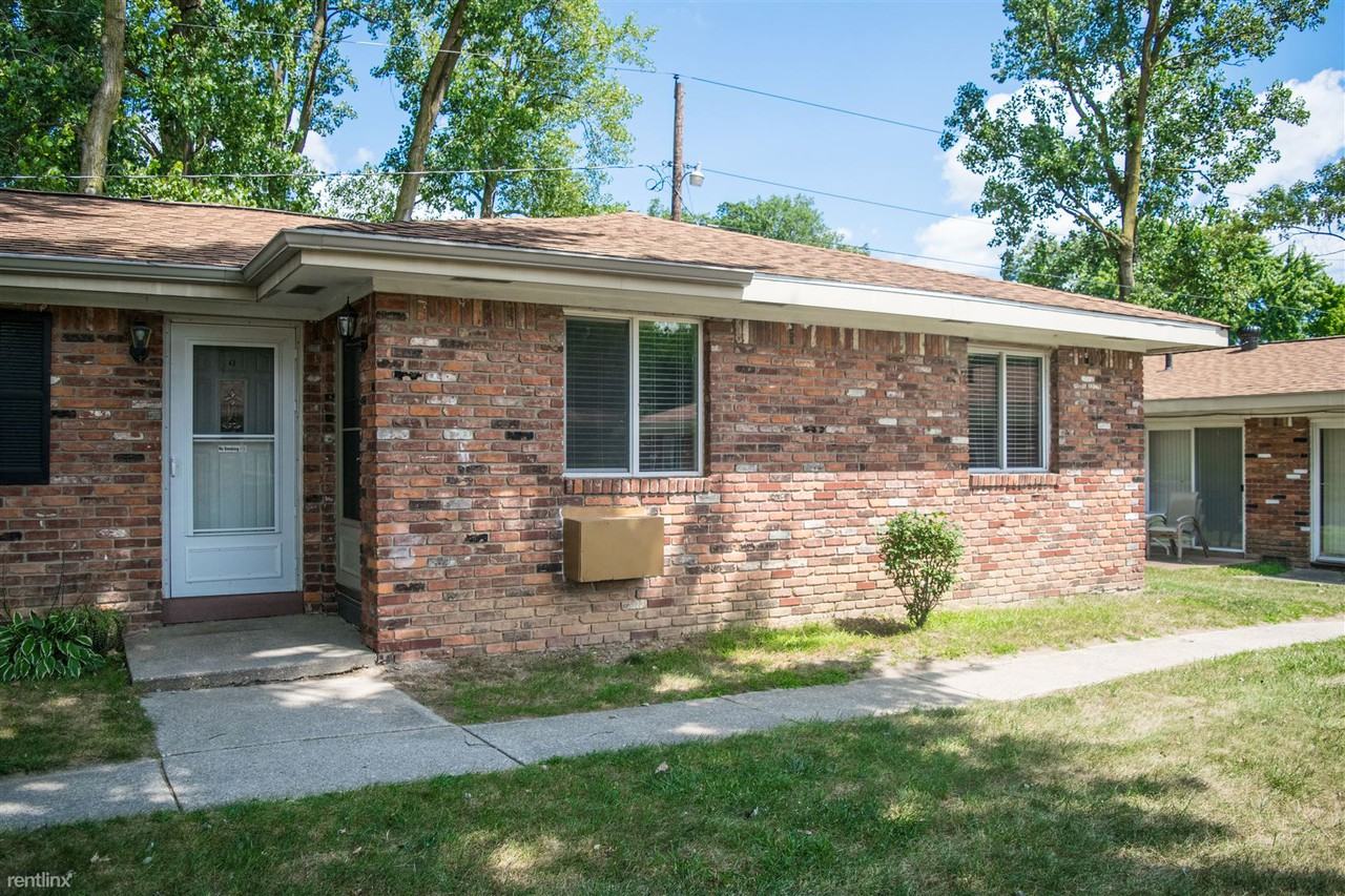 Hillview - Photo 3 of 7