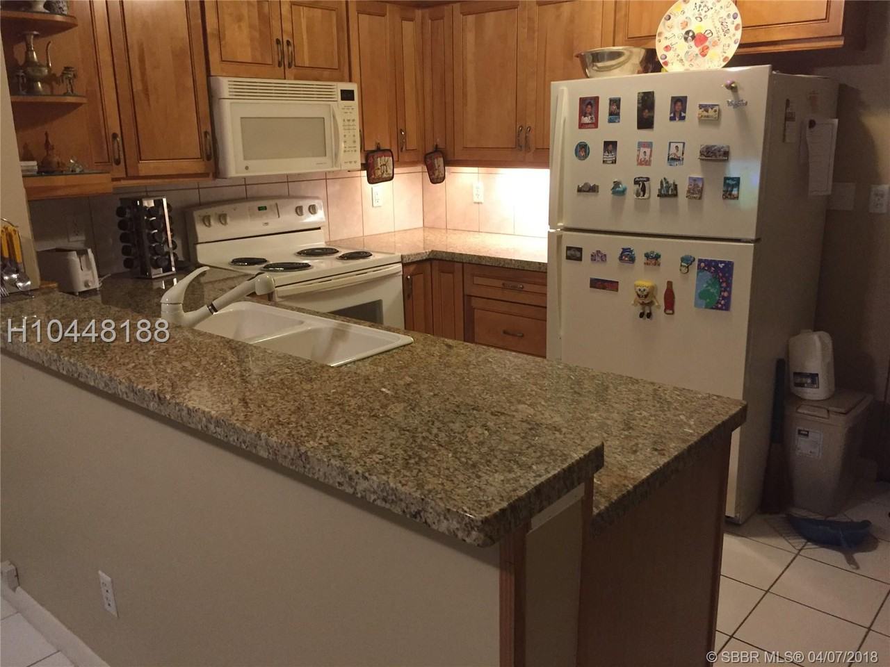 2849 Belmont Ln #2849 - Photo 3 of 7